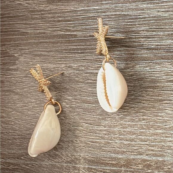 Bohemian shell earrings A681 - Picture 2 of 3